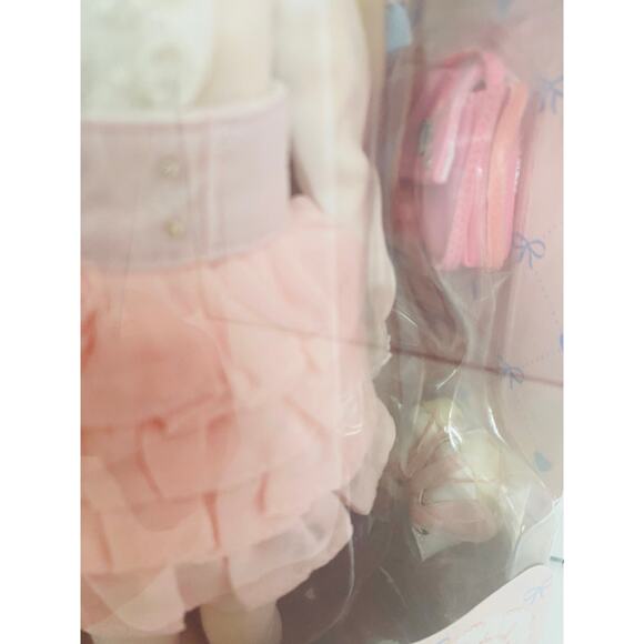 Ex Cute 15th Series Melty Cute My Little Funny Koron Posable Doll - Picture 6 of 10